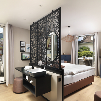 Stanserhof Zimmer mit Wirlpool 03 1000px