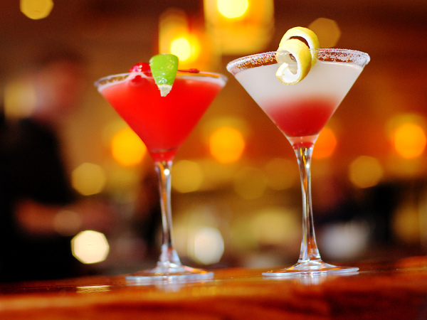 Drinks 4 3 Fotolia 3186583 M